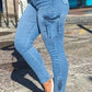 Skinny Jeans mit Pattentasche und Reißverschluss an der Seite