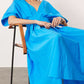Modisches, plissiertes, rückenfreies, langes Kleid mit V-Ausschnitt