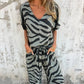 ✨ Zweiteiliges Set aus Oberteil und Hose mit V-Ausschnitt und Zebra-Print für Damen