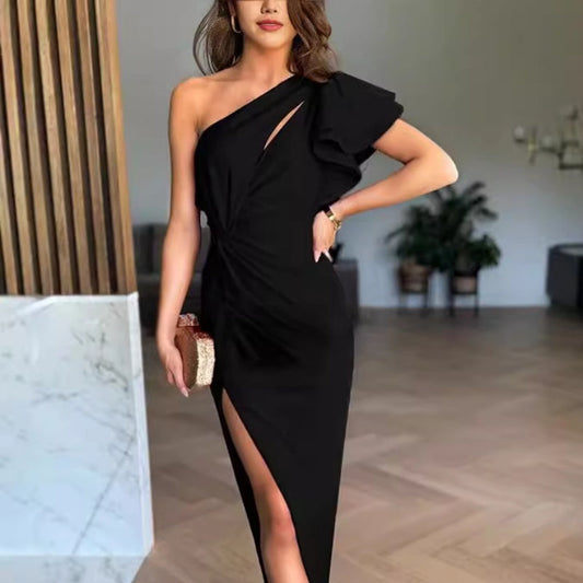 One-Shoulder-Kleid mit Cut-Out und Rüschenärmeln