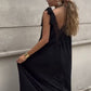 Damenkleid mit V-Ausschnitt und Spitzenband an den Schultern