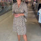 🎉 Sommerschlussverkauf 55 % Rabatt 🛍️ Trendiges, locker sitzendes Kleid mit V-Ausschnitt und Leopardenmuster für Damen