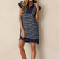 🎉Letzter-Tag-Aktion 49% RABATT💃Lässiges Strickkleid mit Streifen, Reißverschluss-Ausschnitt und Flügelärmeln