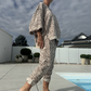 Damen-Set aus Oberteil und Hose mit Leopardenmuster