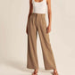Leichte, taillierte Hose mit weitem Bein