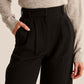 Leichte, taillierte Hose mit weitem Bein